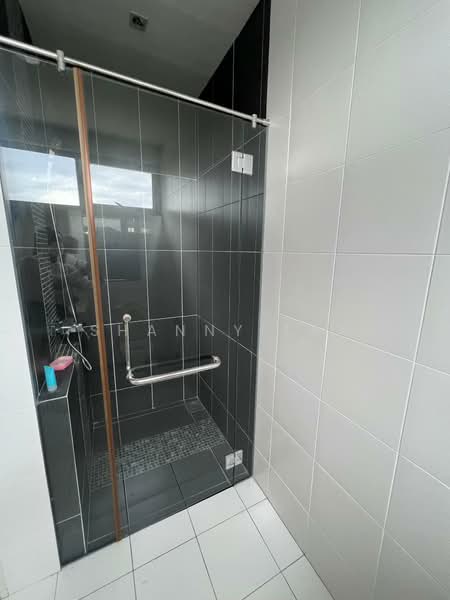 Semi-Detached House for Sale in Bandar Mahkota Cheras (Cheras) - Shanny Tan - Bathroom - PropertyGuru.com.my