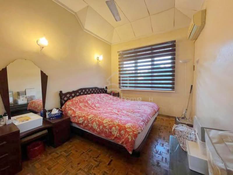 2-storey Terraced House for Sale in Bandar Kinrara Seksyen 2 (Bandar Kinrara) - Evan Goh - Bedroom - PropertyGuru.com.my