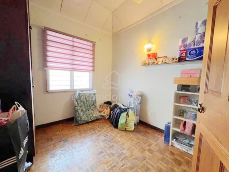 2-storey Terraced House for Sale in Bandar Kinrara Seksyen 2 (Bandar Kinrara) - Evan Goh - Bedroom - PropertyGuru.com.my