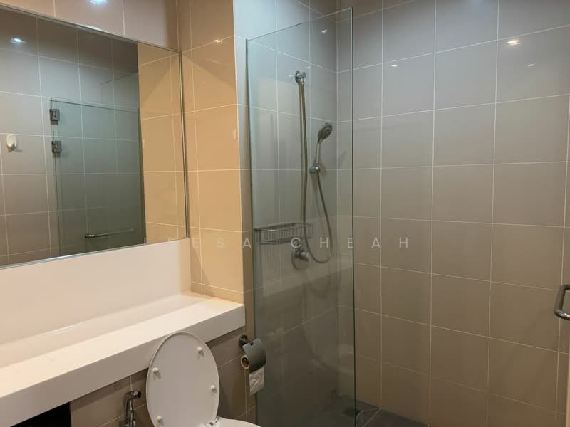 Service Residence for Sale at One One Eight (118 @ Island Plaza) - Leesa Cheah - Bathroom - PropertyGuru.com.my