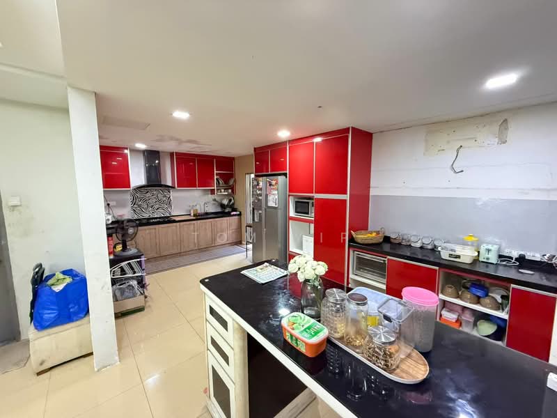 Rumah Teres 2 Tingkat untuk Dijual di Subang Bestari (Shah Alam) - Tom Yip - Kitchen - PropertyGuru.com.my