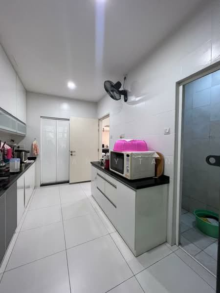 Semi-Detached House for Sale in Bandar Mahkota Cheras (Cheras) - Shanny Tan - Kitchen - PropertyGuru.com.my