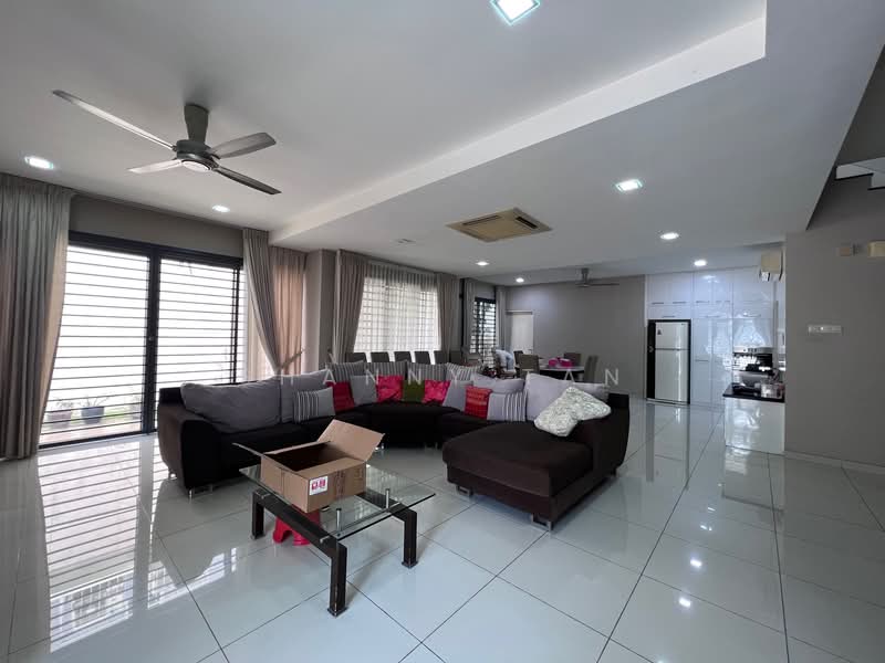 Semi-Detached House for Sale in Bandar Mahkota Cheras (Cheras) - Shanny Tan - Living Room - PropertyGuru.com.my
