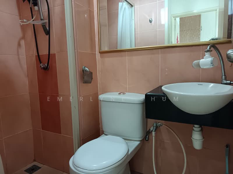 Condominium for Rent at East Lake Residence - Emerlyne Shum - Bathroom - PropertyGuru.com.my