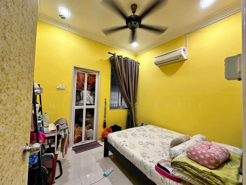 Terraced House for Sale in Skudai (Johor) - Amir Faris Rusli - Bedroom - PropertyGuru.com.my