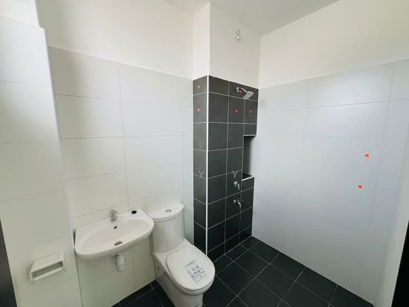 2-storey Terraced House for Sale in Taman Bukit Tiram (Ulu Tiram) - Danny Yap - Bathroom - PropertyGuru.com.my