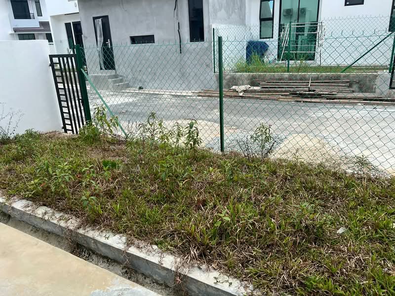 2-storey Terraced House for Sale in Taman Bukit Tiram (Ulu Tiram) - Danny Yap - Exterior - PropertyGuru.com.my