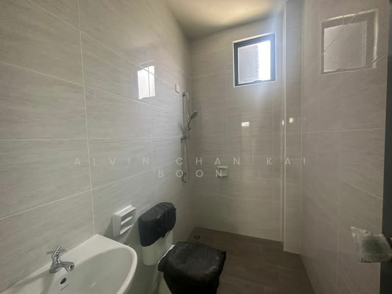 Semi-Detached House for Sale in Melaka City (Melaka) - Alvin Chan Kai Boon - Bathroom - PropertyGuru.com.my