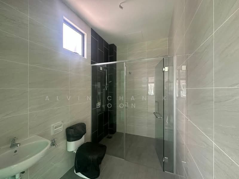 Semi-Detached House for Sale in Melaka City (Melaka) - Alvin Chan Kai Boon - Bathroom - PropertyGuru.com.my