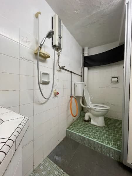 Rumah Teres untuk Dijual di Gelugor (Penang) - Rex Tung - Bathroom - PropertyGuru.com.my