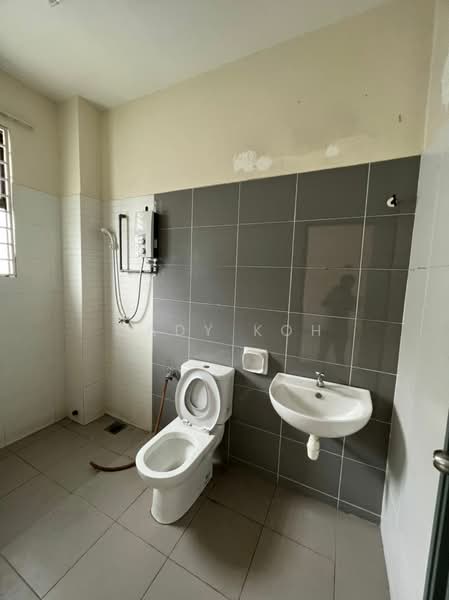 2-storey Terraced House for Sale in Puchong (Selangor) - Cady Koh - Bathroom - PropertyGuru.com.my