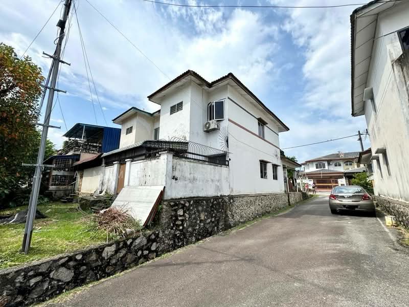 2-storey Terraced House for Sale in Taman Bukit Mewah (Kajang) - Ammeer Nadzrai - Exterior - PropertyGuru.com.my