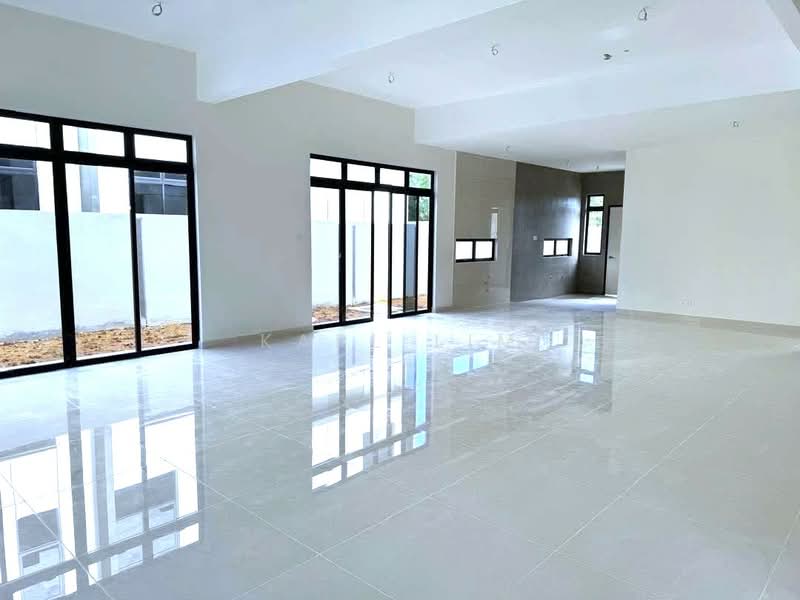 Semi-Detached House for Sale in Taman Sutera Utama (Skudai) - Karl Lim - Living Room - PropertyGuru.com.my