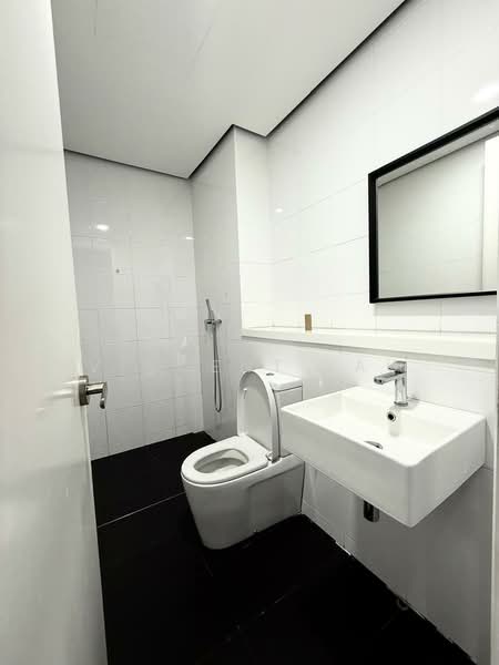 Office for Sale in Mont Kiara (Kuala Lumpur) - Vincent Lau - Bathroom - PropertyGuru.com.my