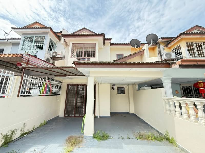 Rumah Teres 2 Tingkat untuk Dijual di Bandar Country Homes (Rawang) - Minnie Wong - Exterior - PropertyGuru.com.my