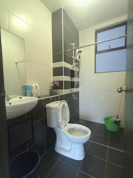 Apartment for Sale at D'Lagoon Luxury Apartment - Vicky Wong - Bathroom - PropertyGuru.com.my