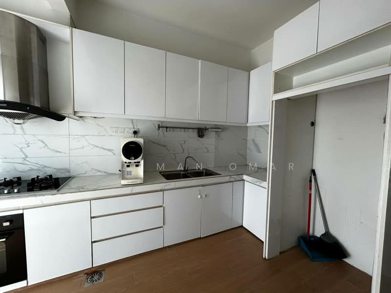 2-storey Terraced House for Sale in Sungai Buloh (Selangor) - Hazeman Omar - Kitchen - PropertyGuru.com.my