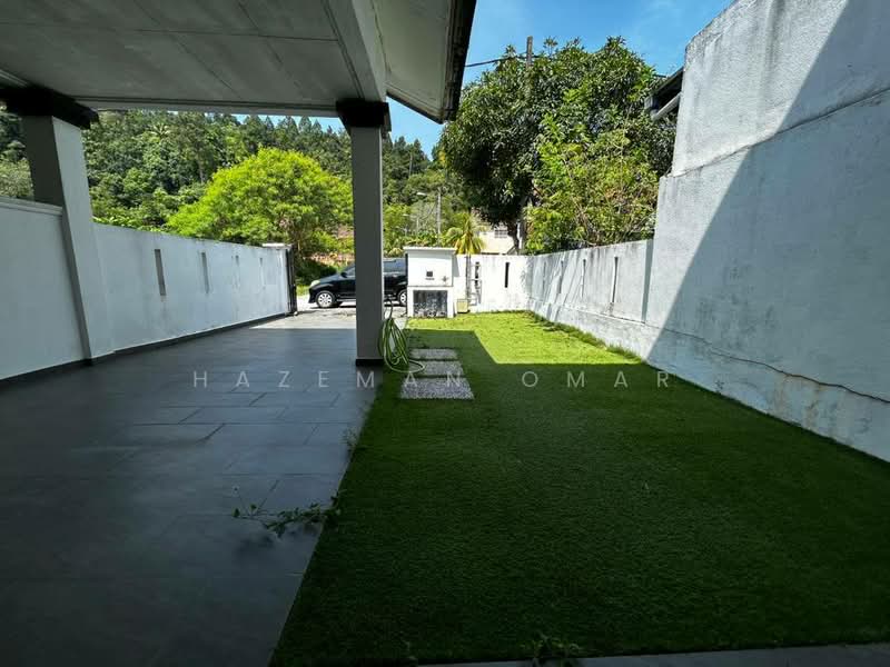 2-storey Terraced House for Sale in Sungai Buloh (Selangor) - Hazeman Omar - Exterior - PropertyGuru.com.my
