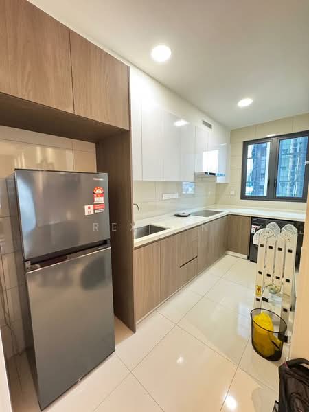 Servis Apartment untuk Disewa di Sunway Velocity TWO - Rex Tan - Kitchen - PropertyGuru.com.my