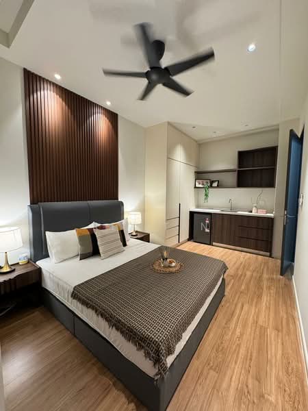 Servis Apartment untuk Disewa di Sunway Velocity TWO - Rex Tan - Bedroom - PropertyGuru.com.my