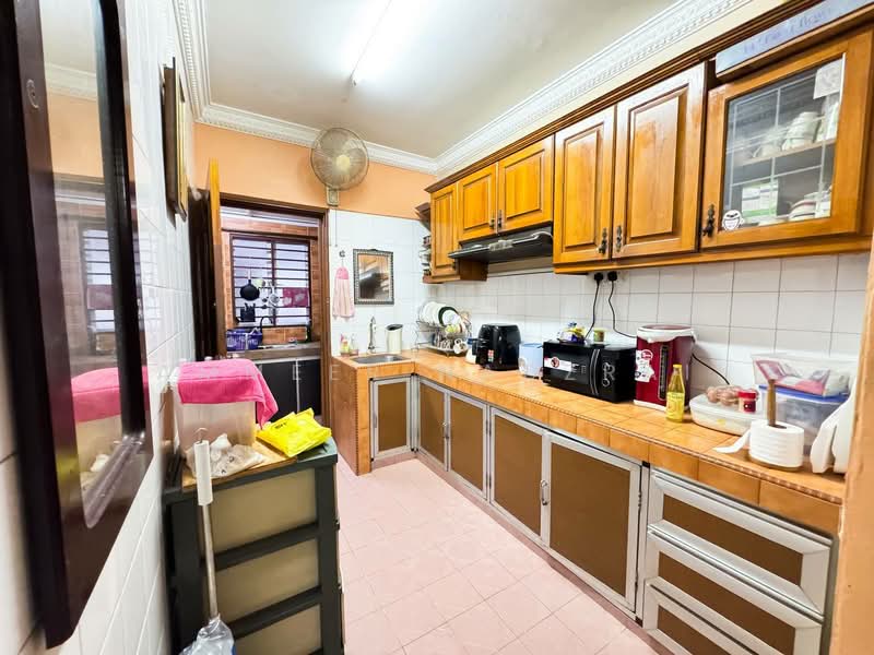 Rumah Teres 1 Tingkat untuk Dijual di Taman Medan (Petaling Jaya) - Ammeer Nadzrai - Kitchen - PropertyGuru.com.my
