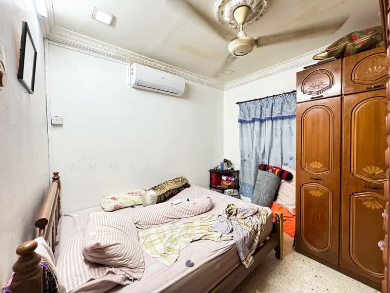 Rumah Teres 1 Tingkat untuk Dijual di Taman Medan (Petaling Jaya) - Ammeer Nadzrai - Bedroom - PropertyGuru.com.my