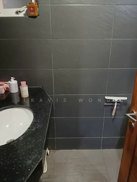 Kondominium untuk Disewa di First Residence (Residensi Unggul) - Travis Wong - Bathroom - PropertyGuru.com.my