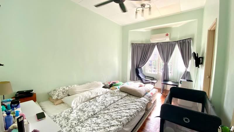 Rumah Teres 2 Tingkat untuk Dijual di Seksyen 7 (Shah Alam) - Adaw Zain - Bedroom - PropertyGuru.com.my