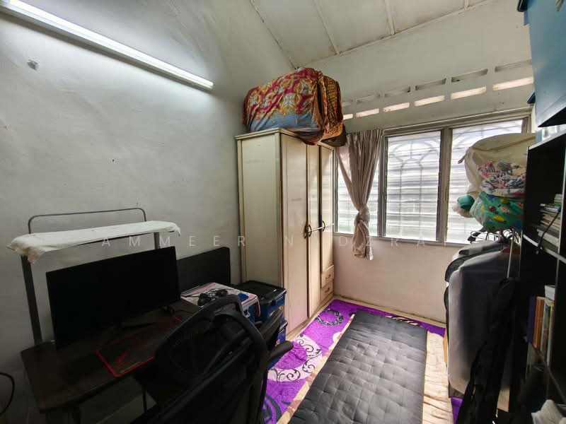 Rumah Teres 1 Tingkat untuk Dijual di Taman Saga (Ampang) - Ammeer Nadzrai - Bedroom - PropertyGuru.com.my