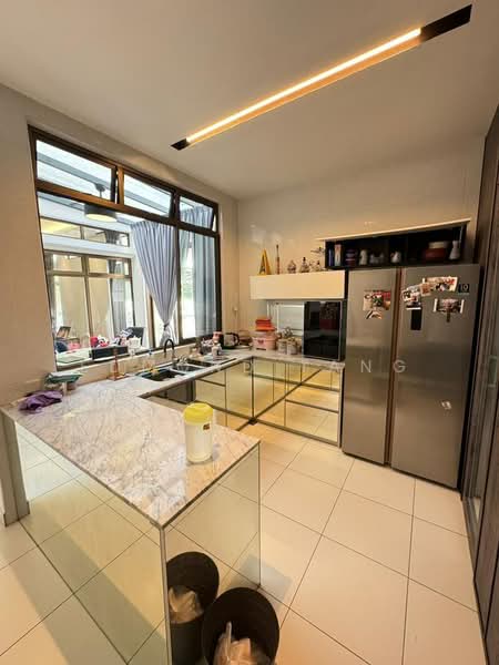 Rumah Kluster untuk Dijual di Setia Tropika (Johor Bahru) - Edmond Tang - Kitchen - PropertyGuru.com.my