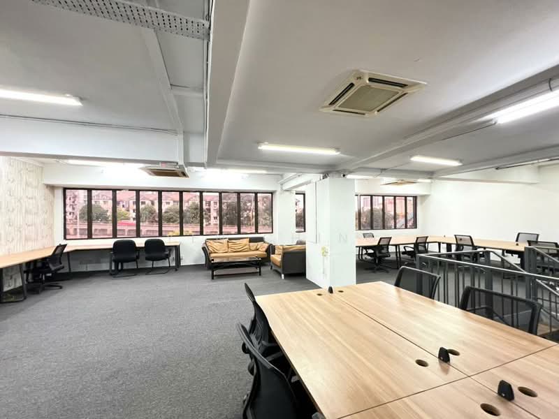 Kedai / Pejabat untuk Dijual di Taman Daya (Kepong) - Yen Ching - Interior - PropertyGuru.com.my