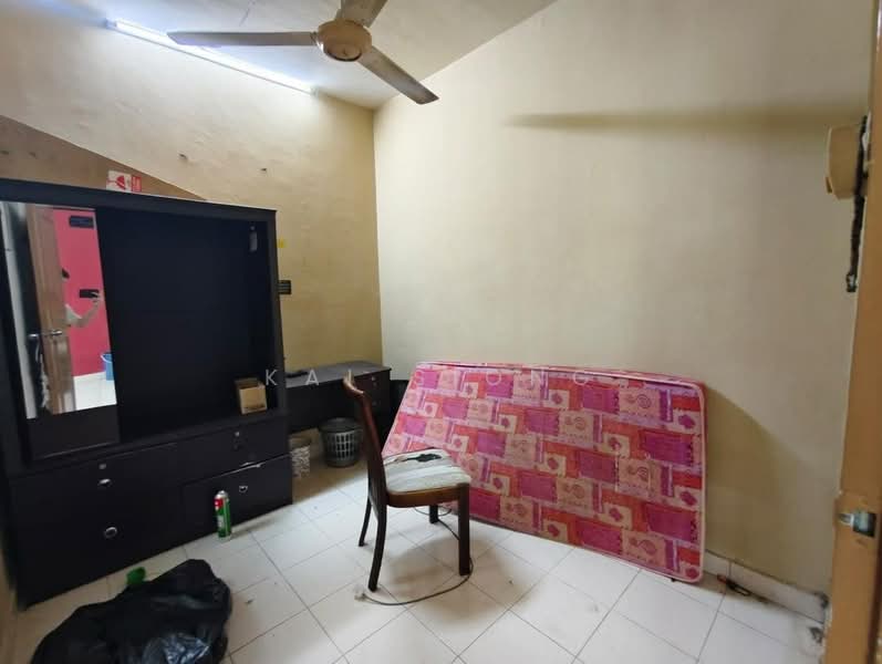 2-storey Terraced House for Sale in Skudai (Johor) - Kai Siong - Bedroom - PropertyGuru.com.my