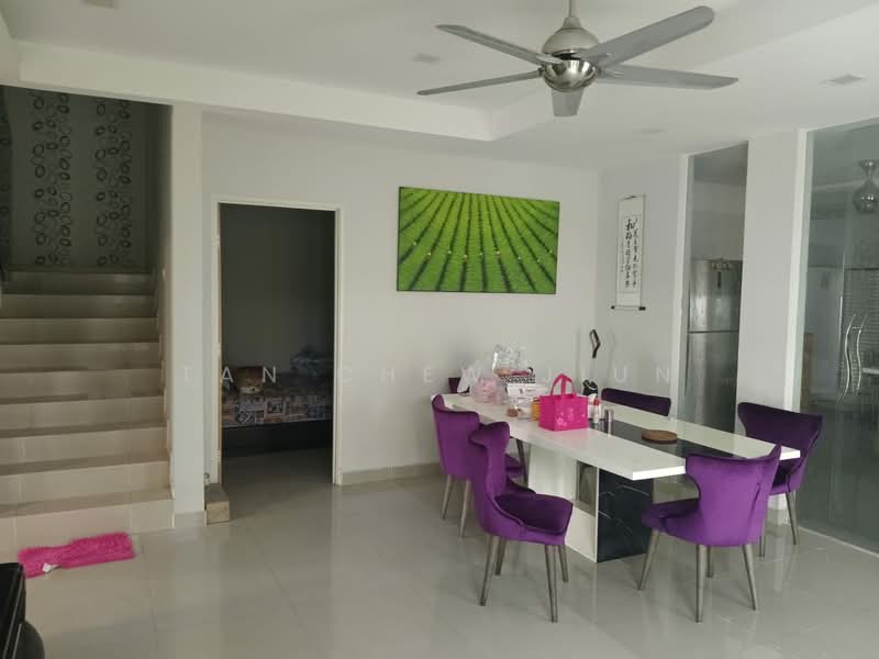 Rumah Berkembar untuk Dijual di Kajang (Selangor) - Tan Chew Jiun - Dining Room - PropertyGuru.com.my