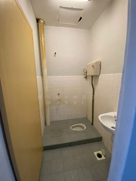 Rumah Teres 1 Tingkat untuk Dijual di Taman Universiti (Skudai) - Muhamad Asrul - Bathroom - PropertyGuru.com.my