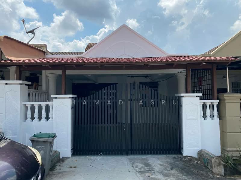 Rumah Teres 1 Tingkat untuk Dijual di Taman Universiti (Skudai) - Muhamad Asrul - Exterior - PropertyGuru.com.my