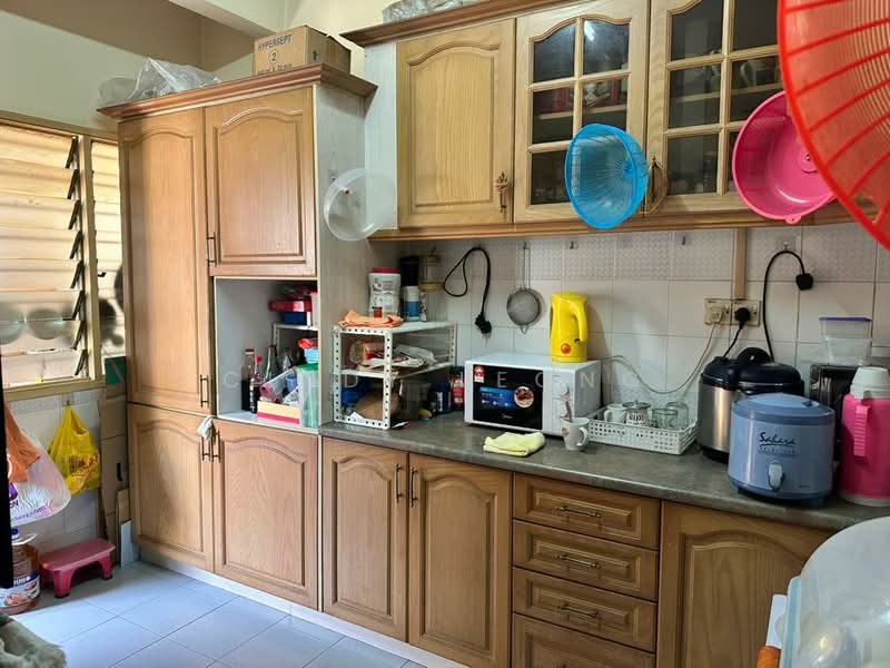2-storey Terraced House for Sale in Usj 11 (Subang Jaya) - Cindy Leong - Kitchen - PropertyGuru.com.my