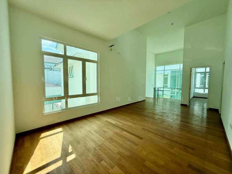 Semi-Detached House for Sale in Bandar Sri Sendayan (Negeri Sembilan) - Ammeer Nadzrai - Living Room - PropertyGuru.com.my