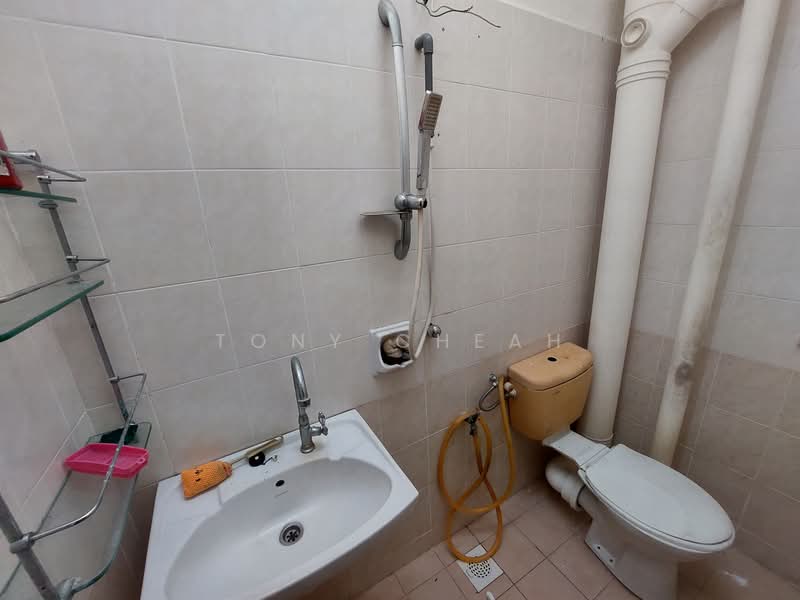 Apartment for Sale at Asia Heights - Tony Cheah - Bathroom - PropertyGuru.com.my