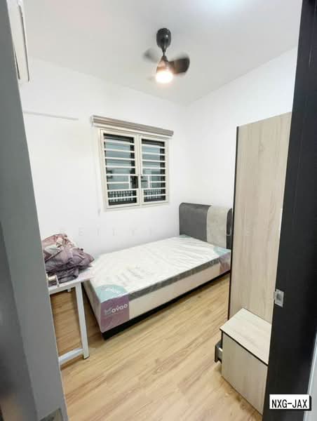Service Residence for Sale at GM Residence Remia - Reilynn Tue - Bedroom - PropertyGuru.com.my