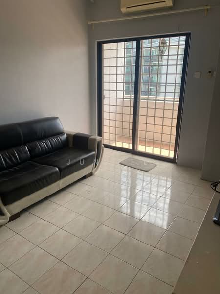 Pangsapuri untuk Dijual di Bougainvilla - Jun Lee - Living Room - PropertyGuru.com.my