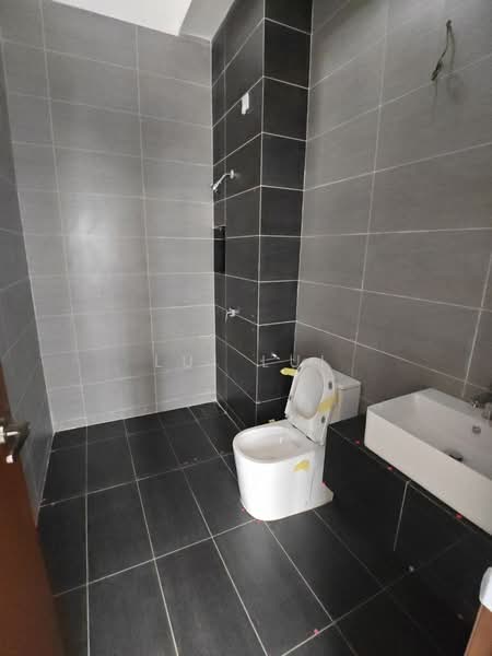 2-storey Terraced House for Sale in Bandar Dato Onn (Tebrau) - Lui Lui - Bathroom - PropertyGuru.com.my