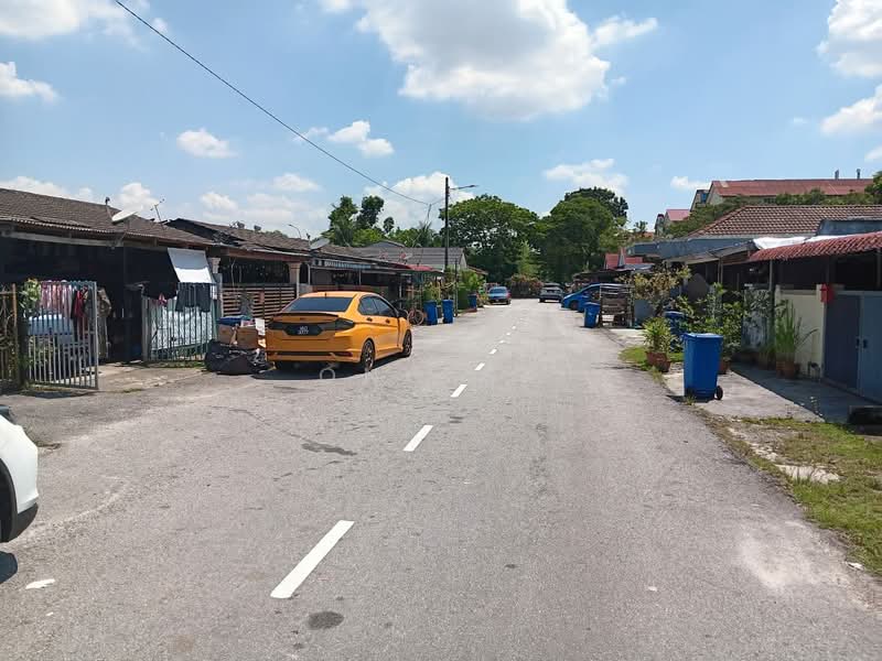 1-storey Terraced House for Sale in Seksyen 24 (Shah Alam) - Ong SK - Exterior - PropertyGuru.com.my