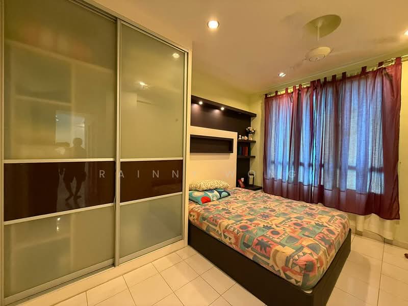 Kondominium untuk Dijual di Putra Place Condominium - Rainny Wong - Bedroom - PropertyGuru.com.my