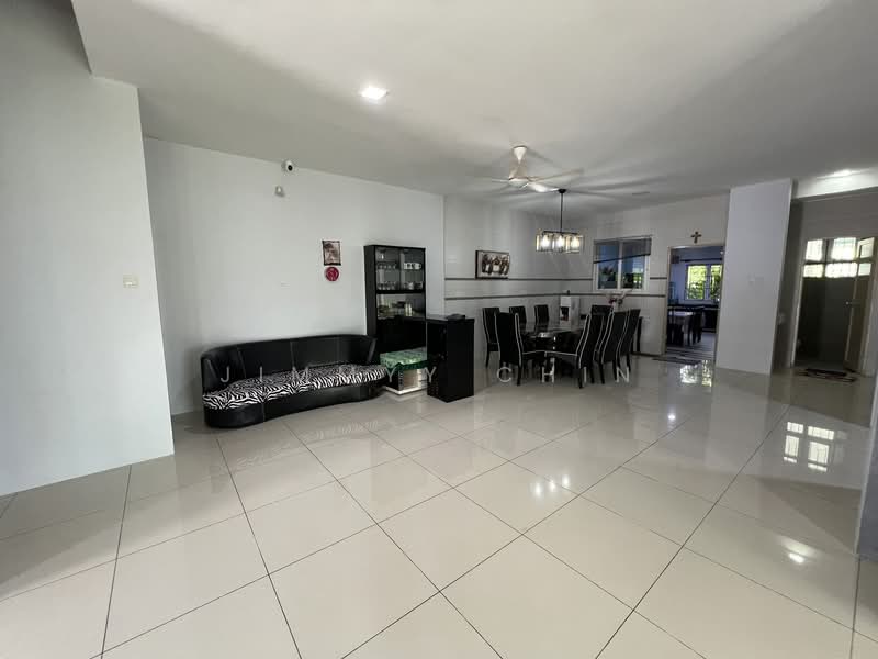 Semi-Detached House for Sale in Tabuan Tranquility (Kuching) - Jimmyy Chin - Living Room - PropertyGuru.com.my