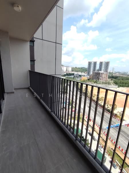 Servis Apartment untuk Dijual di The Pulse Residence - Esther Ong - Balcony - PropertyGuru.com.my