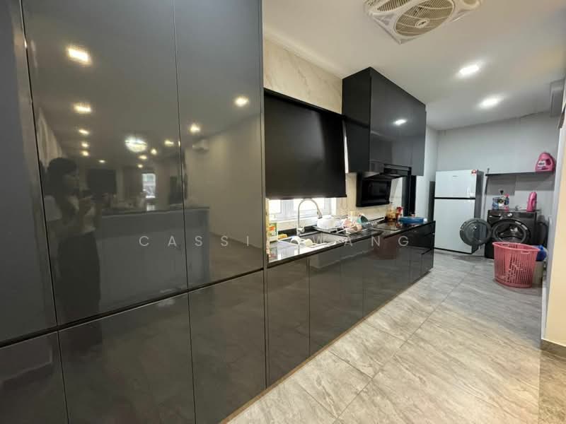 Rumah Teres 2 Tingkat untuk Dijual di Taman Redang (Johor Bahru) - Cassie Wang - Kitchen - PropertyGuru.com.my