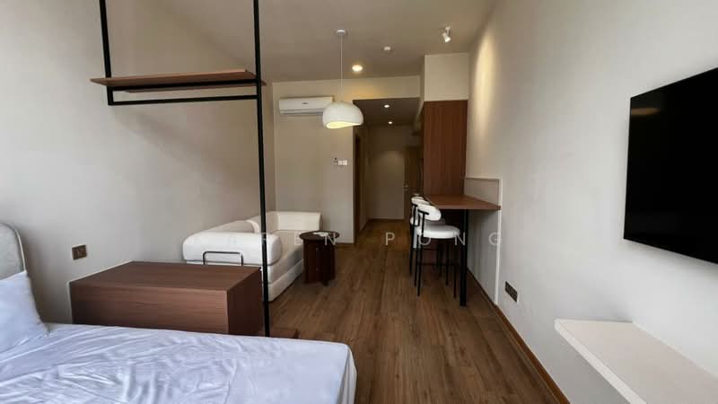 Servis Apartment untuk Disewa di Armani Raja Uda - Karen Pong - Living Room - PropertyGuru.com.my