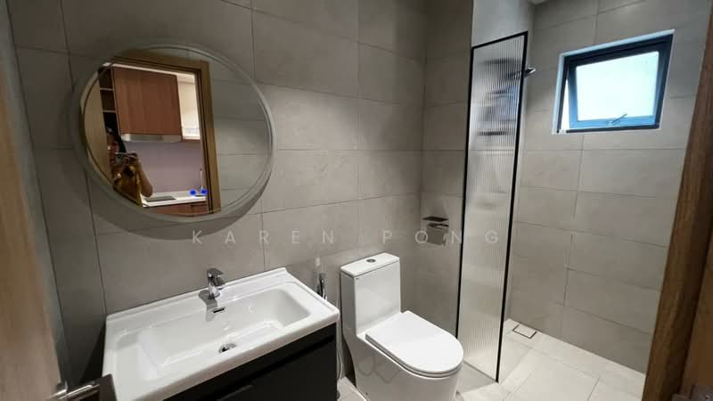Servis Apartment untuk Disewa di Armani Raja Uda - Karen Pong - Bathroom - PropertyGuru.com.my