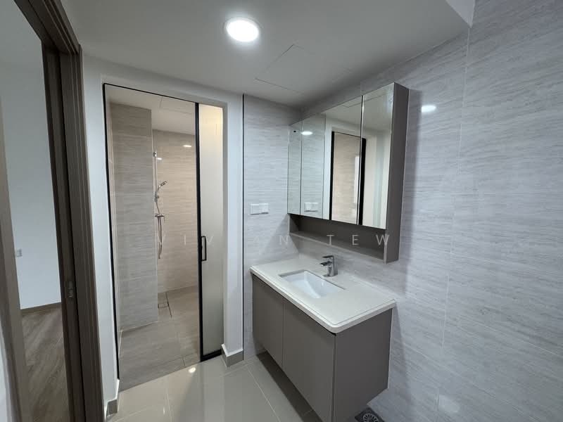 Servis Apartment untuk Disewa di Baron Residence @ Lake City - Vivian Tew - Bathroom - PropertyGuru.com.my