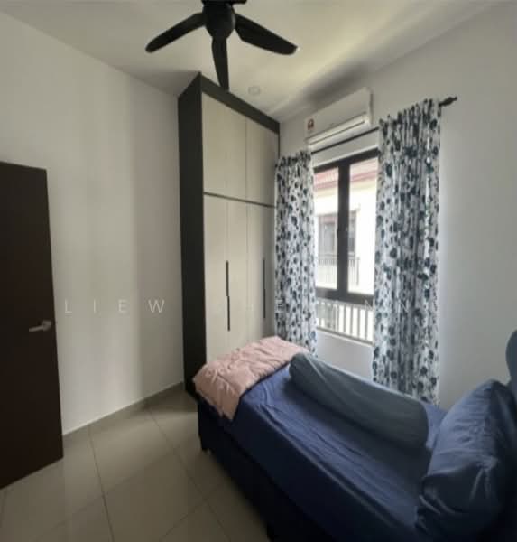 Rumah Teres 2 Tingkat untuk Disewa di Setia Safiro (Cyberjaya) - Liew She Anne - Bedroom - PropertyGuru.com.my